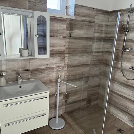 Zsike Vendeghaz Apartamento